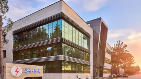 ŞA-RA Enerji Mısır’da 1.7 milyar TL’lik iletim hattı sözleşmesi imzaladı
