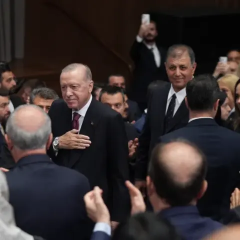 İzmir Büyükşehir Başkanı Cemil Tugay’dan iki büyük indirim müjdesi