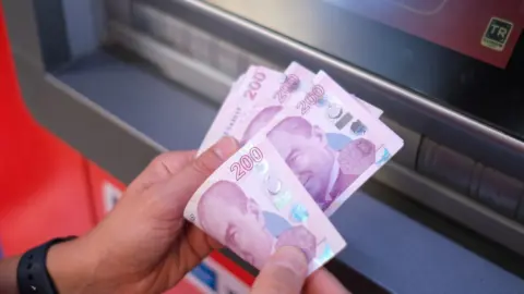 Bankacılık sektörünün kredi hacmi 28,7 trilyon lirayı aştı