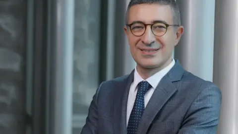 Garanti BBVA’dan 400 milyon euroluk DPR finansmanı: 100 milyon euro kadın ve gençlere