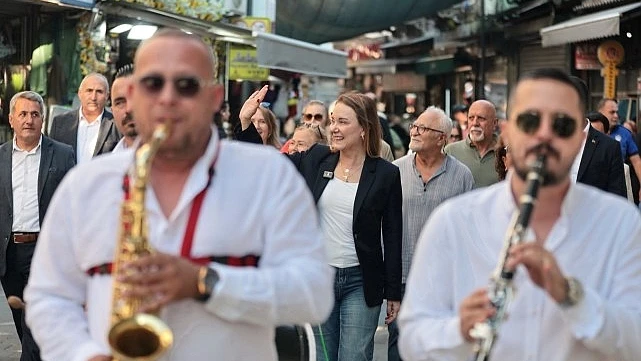 Kemeraltı Festivali İzmir esnafına canlılık ve bereket getirdi