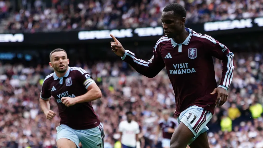 Manchester City'ye ilk yenilgi: Aston Villa 2-1 kazandı