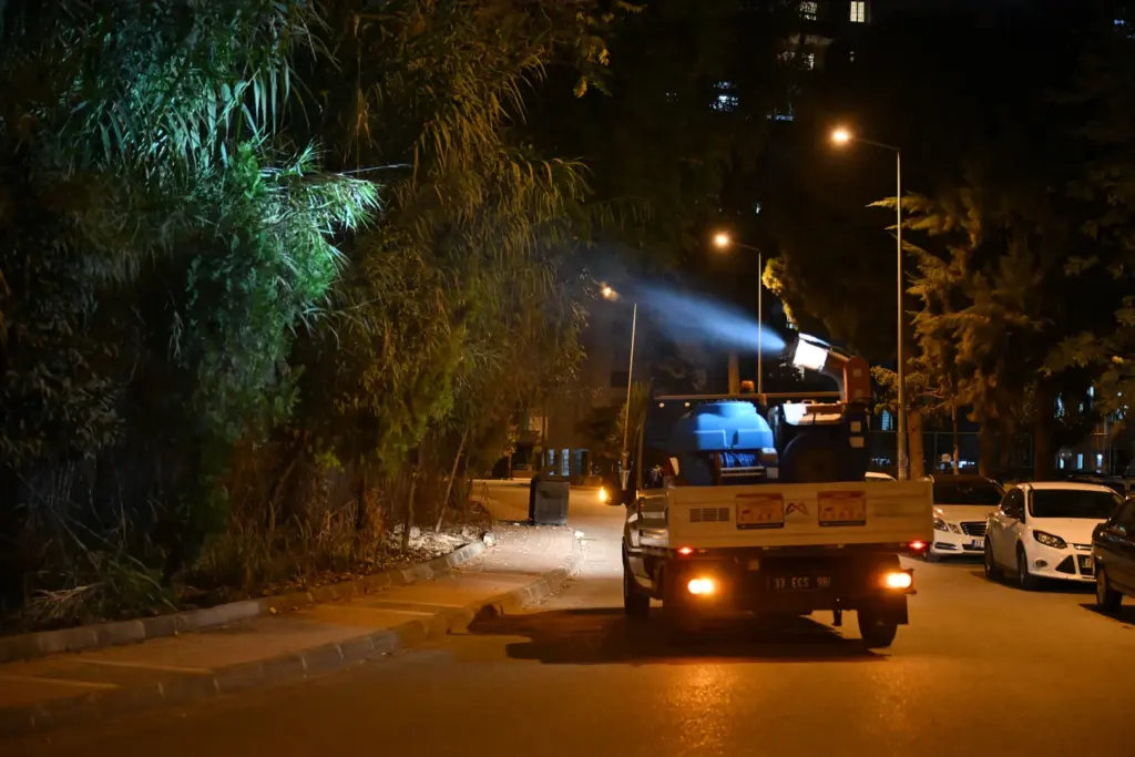 Mersin'de yıl boyu ilaçlama seferberliği: 13 ilçede önlem