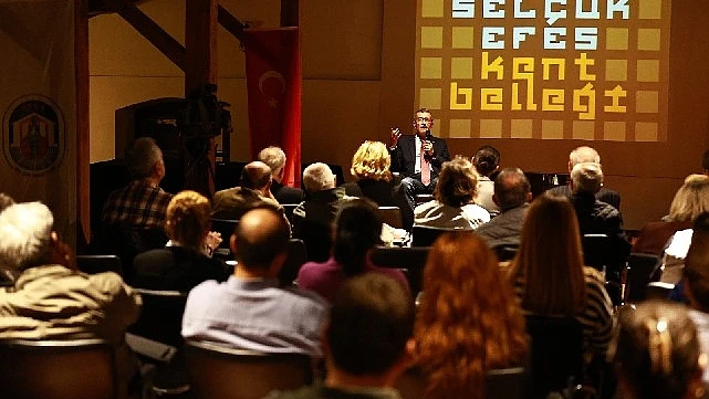 Mahmut Esat Bozkurt Efes Selçuk'ta anma ve konferansla anıldı