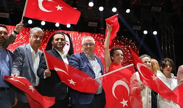 Cumhuriyet Bayramı: Edremit Belediye Başkanı Ertaş’ın 103. yıl mesajı