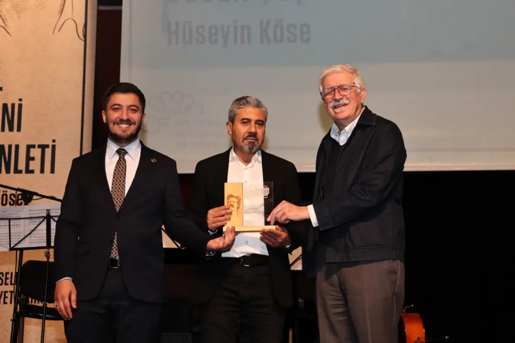 Mehmet H. Doğan Ödülü Nilüfer’de Hüseyin Köse’ye verildi