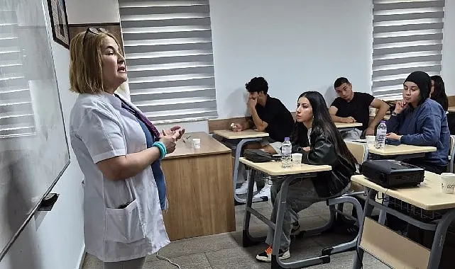Ahmet Erkal Destek Eğitim Kursu'na veda eden öğretmenden teşekkür