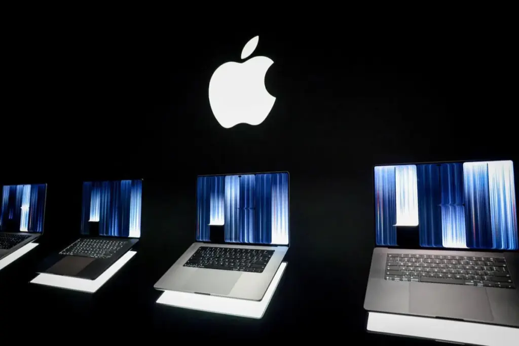 Apple'dan ilk dokunmatik ekranlı MacBook Pro: Özellik ve fiyatı