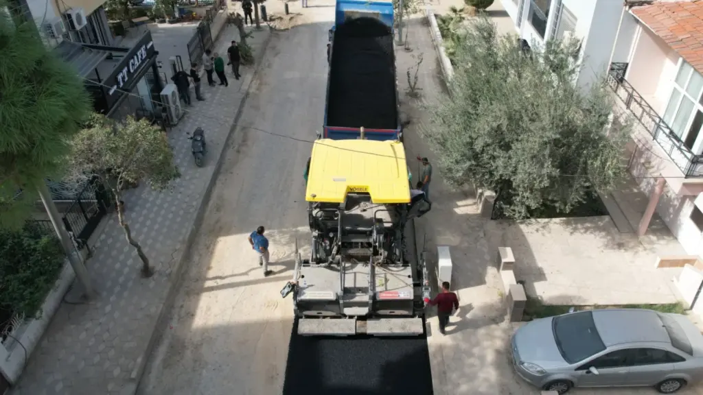 Turgutlu Cumhuriyet Mahallesi Türkmen Yolu tamamen asfaltlanıyor