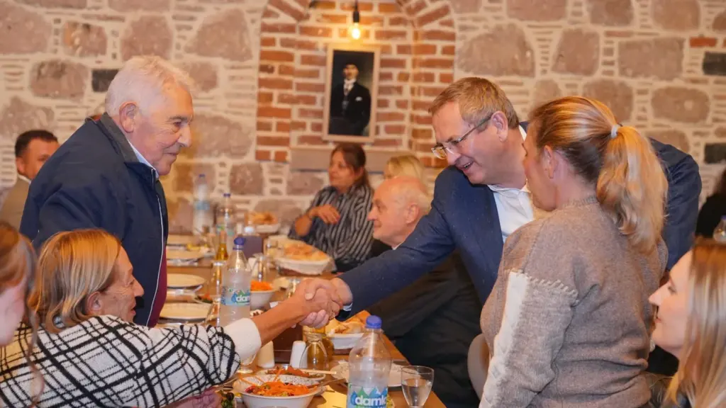Ayvalık Zeytin Hasat Festivali'nde Dayanışma ve Destek