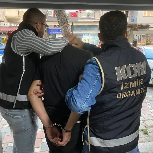 İzmir'de 19 yıl 9 ay hapisle aranan firari yakalandı
