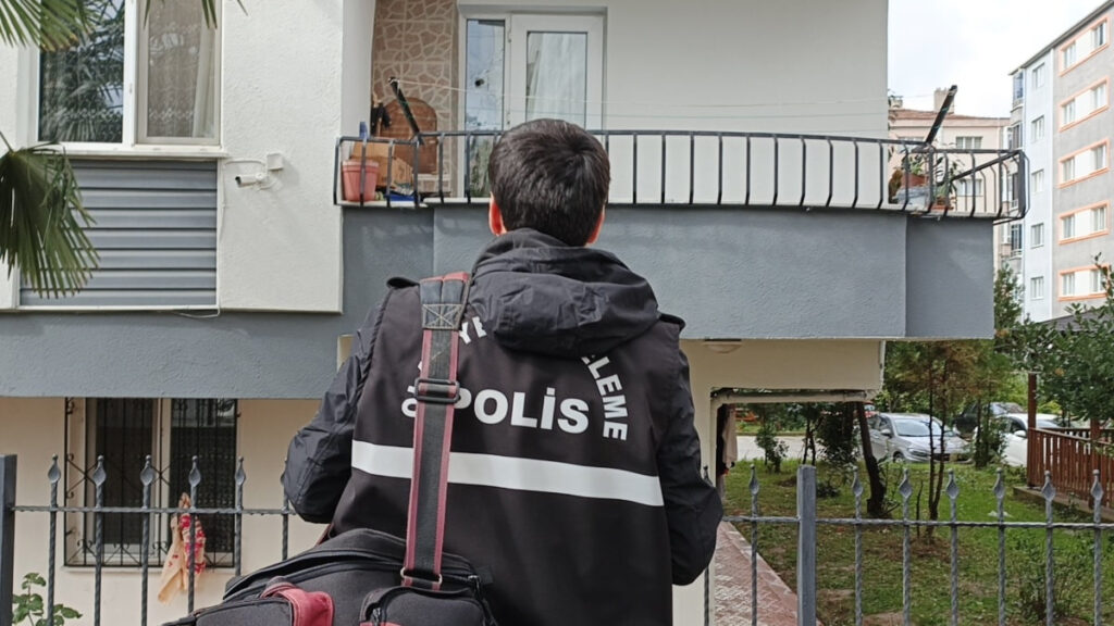Samsun'da evde tüfek ateş aldı: Apartman sakinleri panik yaşadı