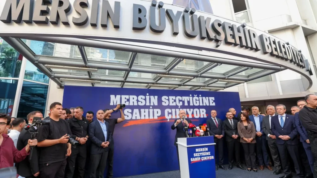 Kılıçdaroğlu Mersin'de: Seçer'e destek, iradeye sahip çık çağrısı