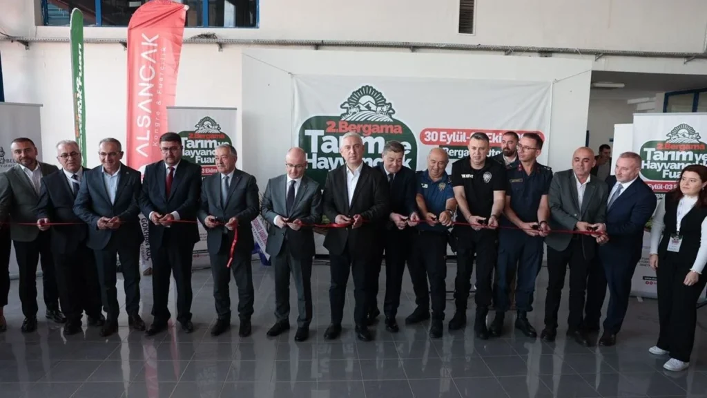 Bergama'da Tarım Fuarı'nda Zeytincilik Günü düzenlendi