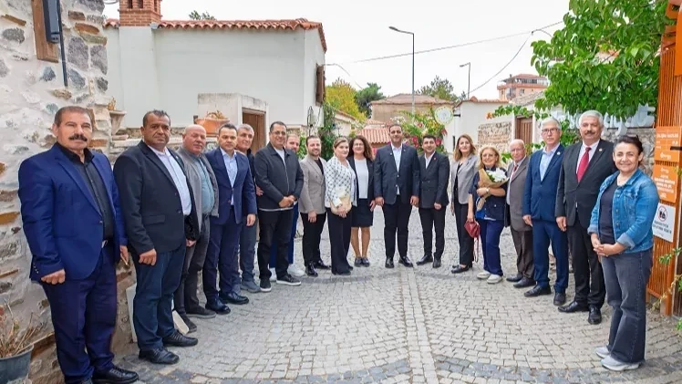 Narlıdere muhtarları bir araya geldi: Belediyeyle dayanışma