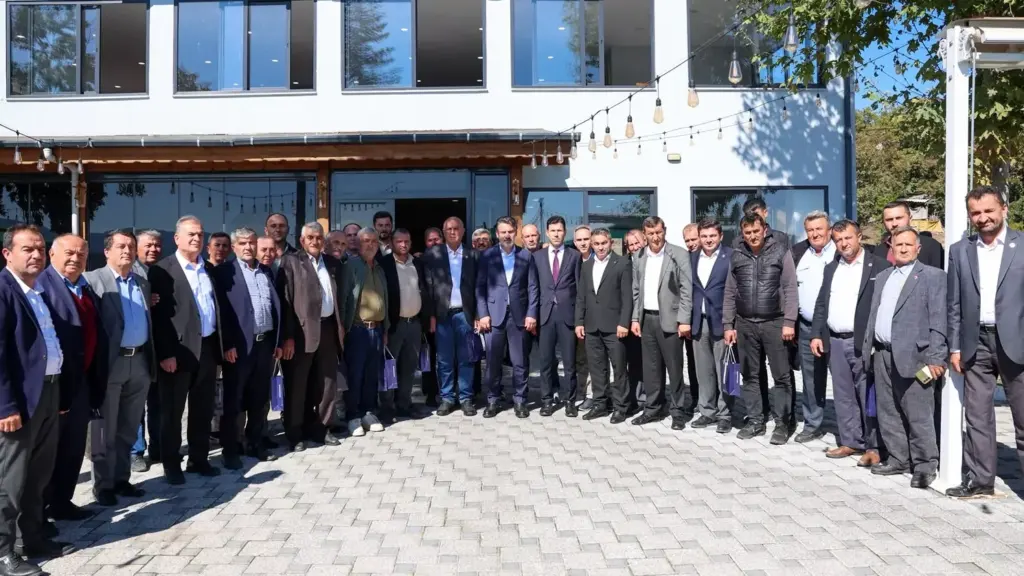 Bursa'da Başkan Vekili Şahin Biba, Büyükorhan muhtarlarıyla görüştü