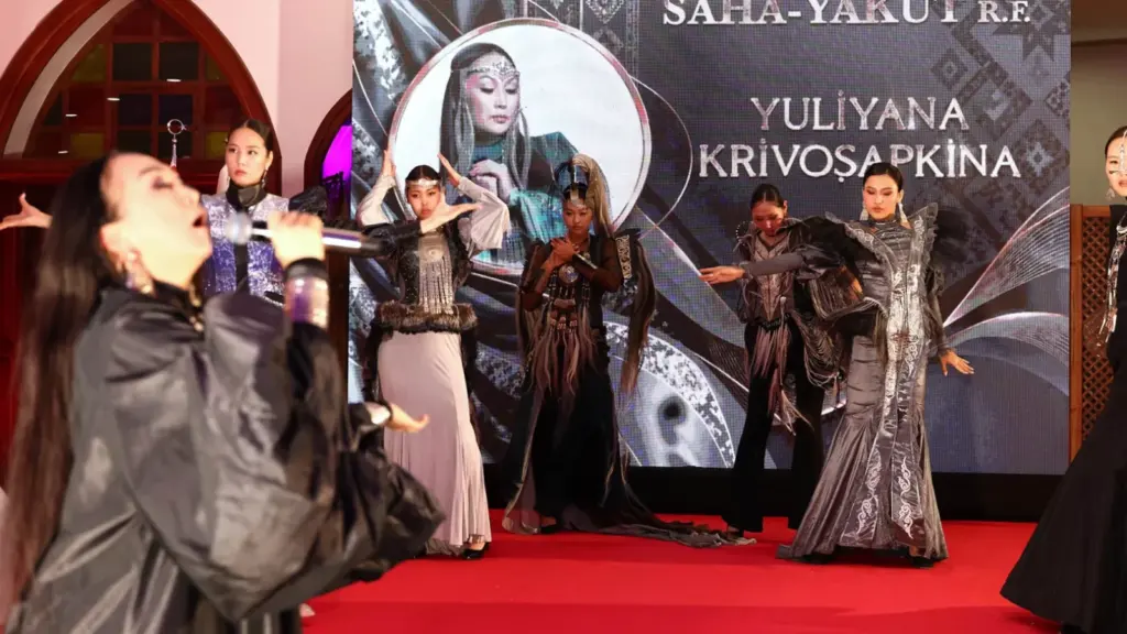 Türk Dünyasının Moda Buluşması Keçiören'de Sergilendi