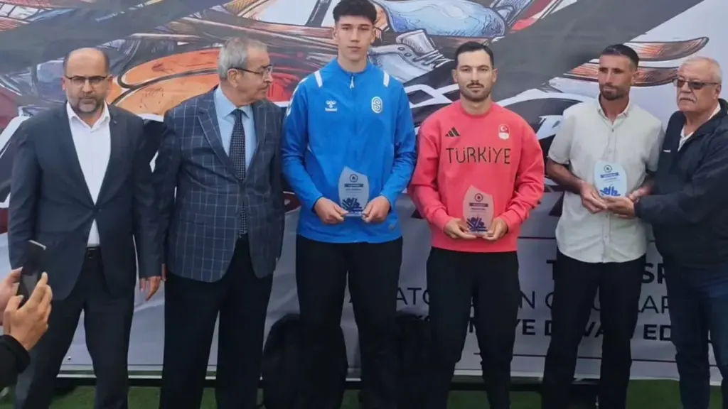 Konya’nın bisikletçisi Ramazan Yılmaz ‘Yılın Sporcusu’ seçildi