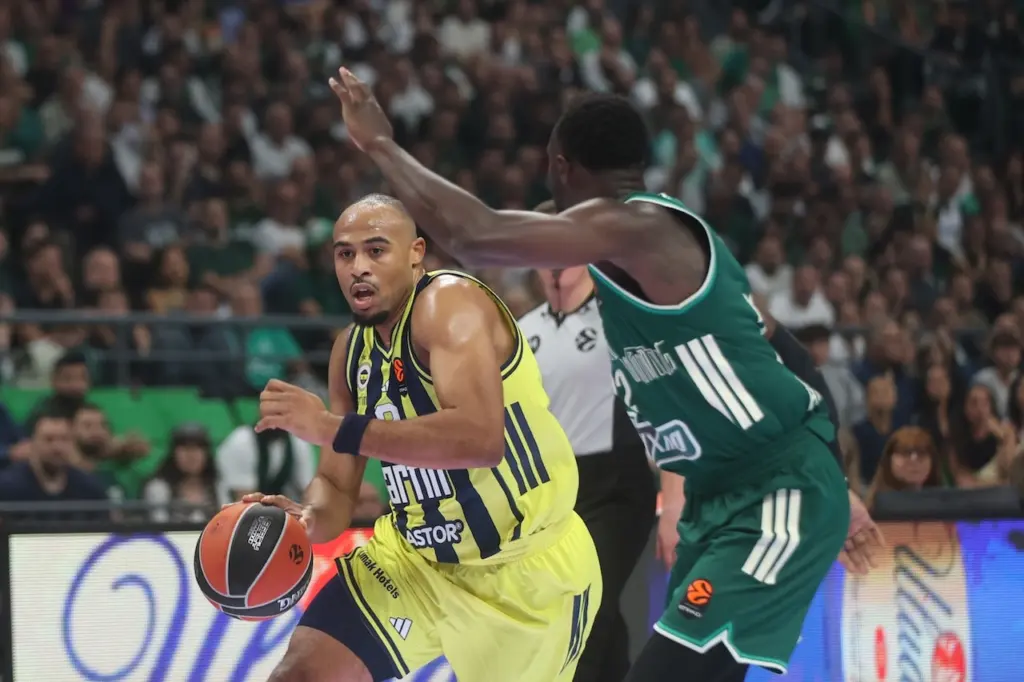 Fenerbahçe Panathinaikos'a yenildi: EuroLeague'de ilk mağlubiyet
